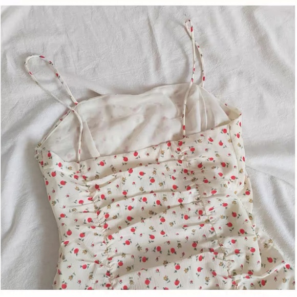 Flora printed mini dress - Picture 5 of 7